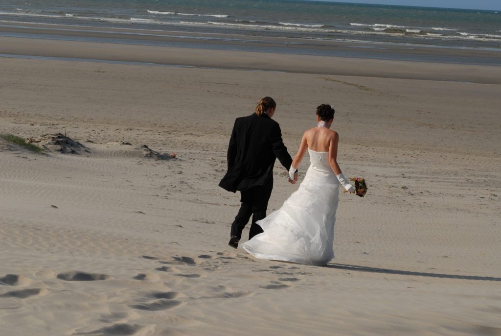 faites appel a un photographe professionnel pour votre mariage sur la plage